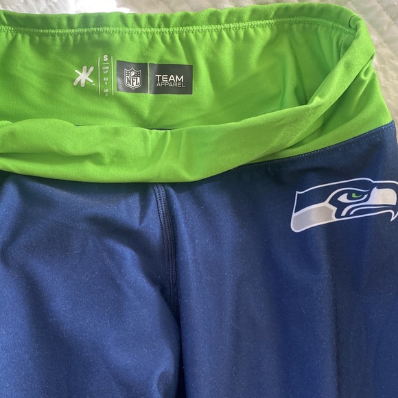 SEAHAWKS FAN!! - Picture 2 of 5